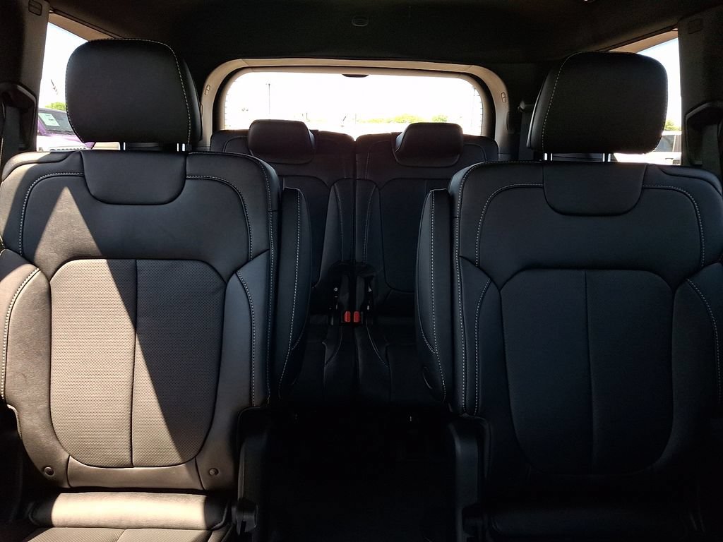 New 2026 Jeep Grand Cherokee L Limited AWD/4WD image 14