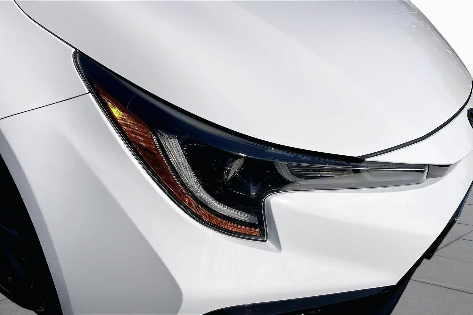 Used 2022 Toyota Corolla SE w/ Carpet Mat Package (TMS) FWD image 26
