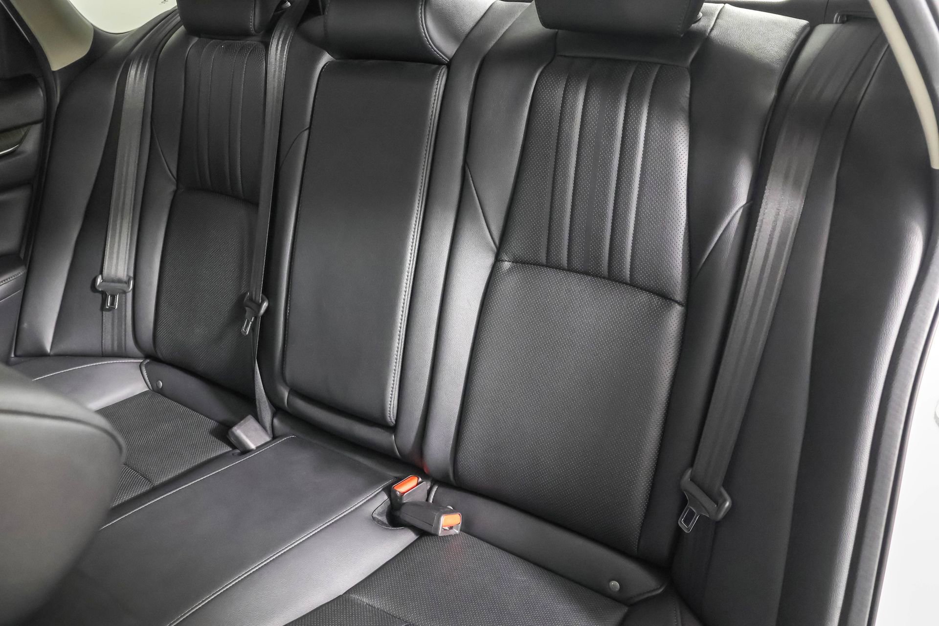 Used 2020 Honda Accord Touring image 38