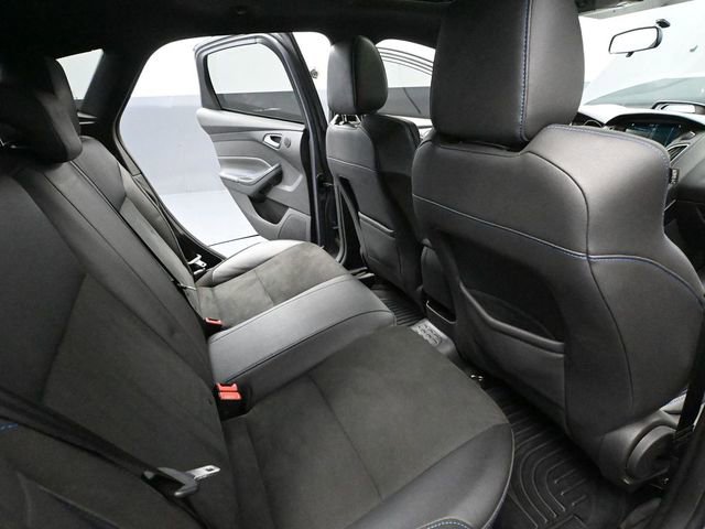Used 2017 Ford Focus RS image 43