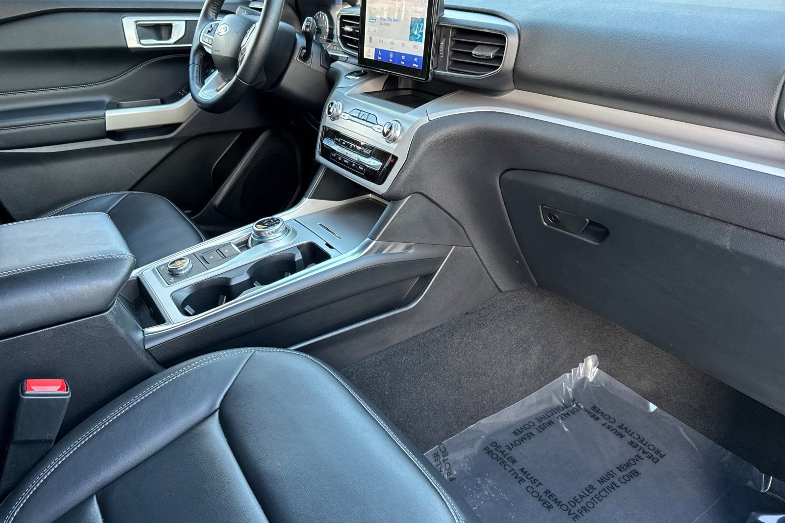 Used 2023 Ford Explorer XLT w/ Equipment Group 202A image 17