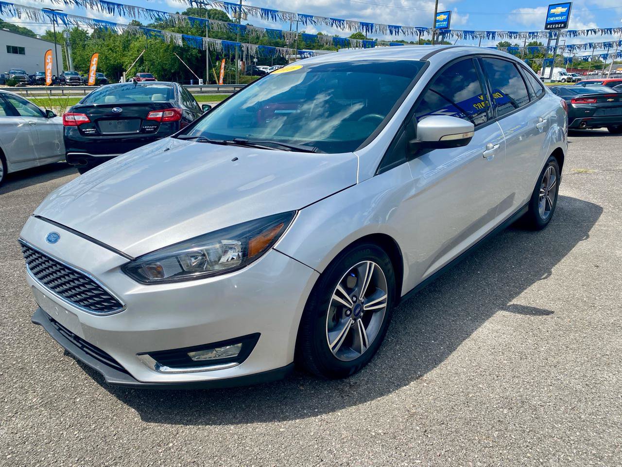 Used 2017 Ford Focus SE FWD image 3