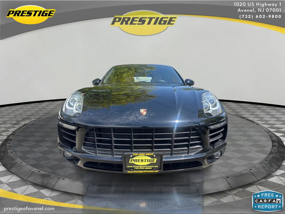 Used 2018 Porsche Macan Sport Edition AWD/4WD image 2