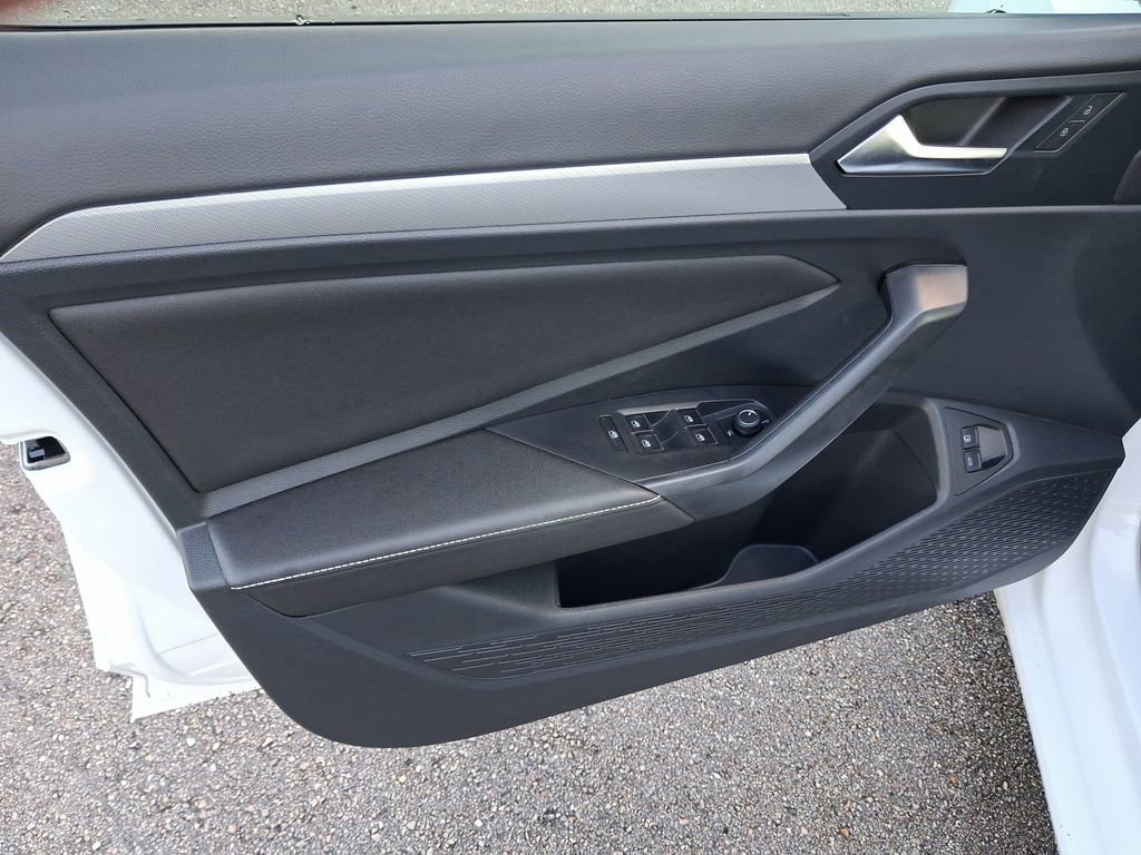 Certified 2024 Volkswagen Jetta Sport FWD image 15