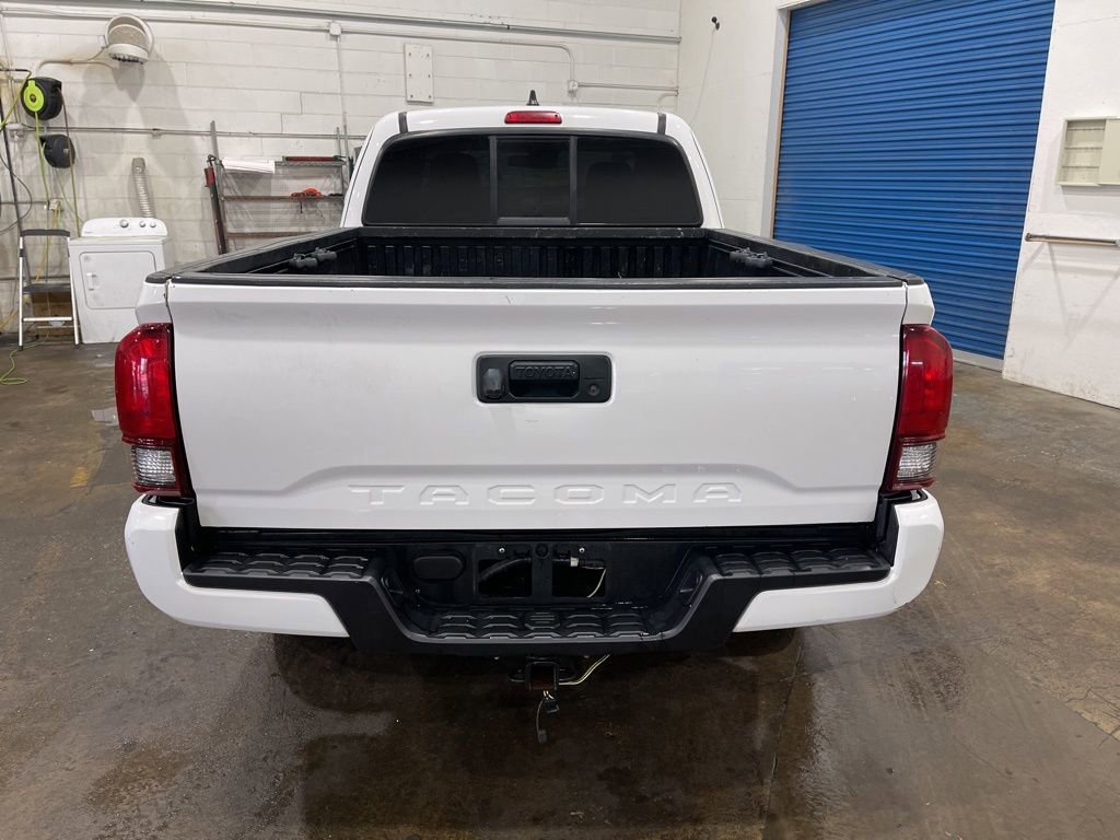 Used 2022 Toyota Tacoma SR w/ SR Convenience Package RWD image 5