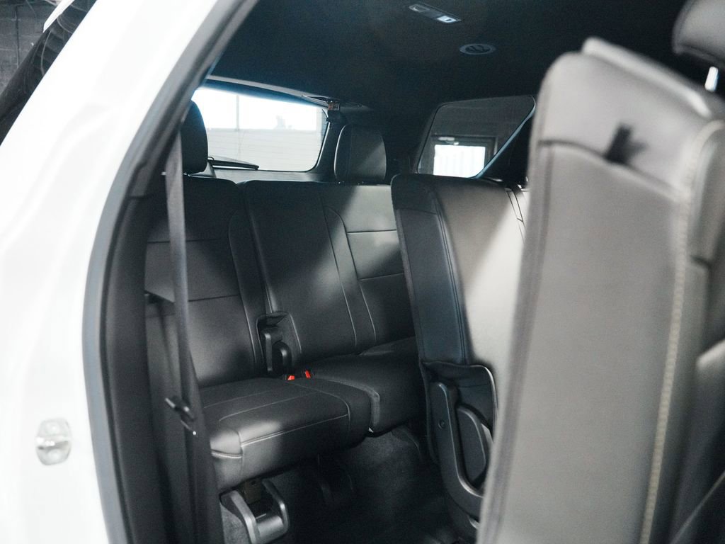 Used 2022 Chevrolet Traverse LT w/ LPO, Floor Liner Package AWD/4WD image 38