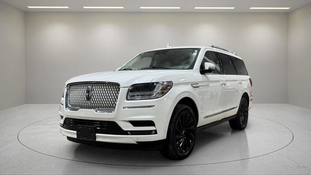 Certified 2021 Lincoln Navigator Reserve AWD/4WD image 19