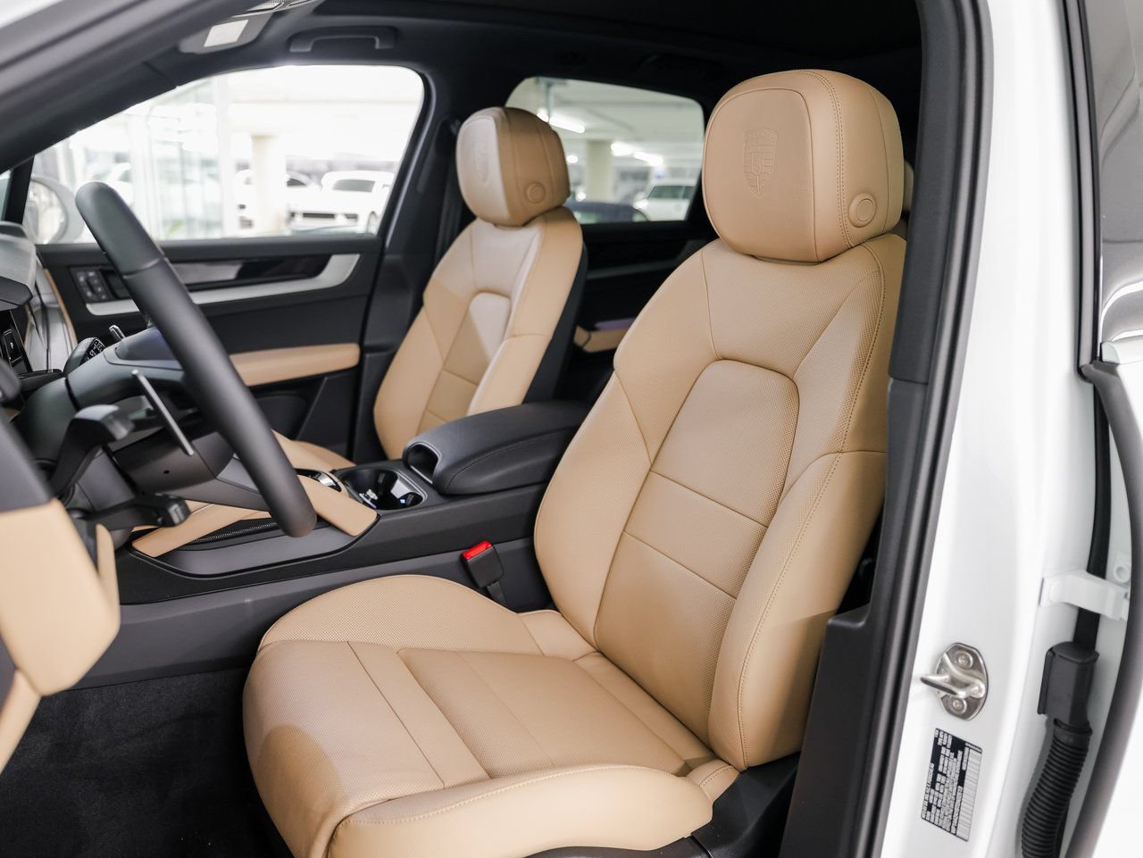 Certified 2026 Porsche Cayenne AWD/4WD image 5
