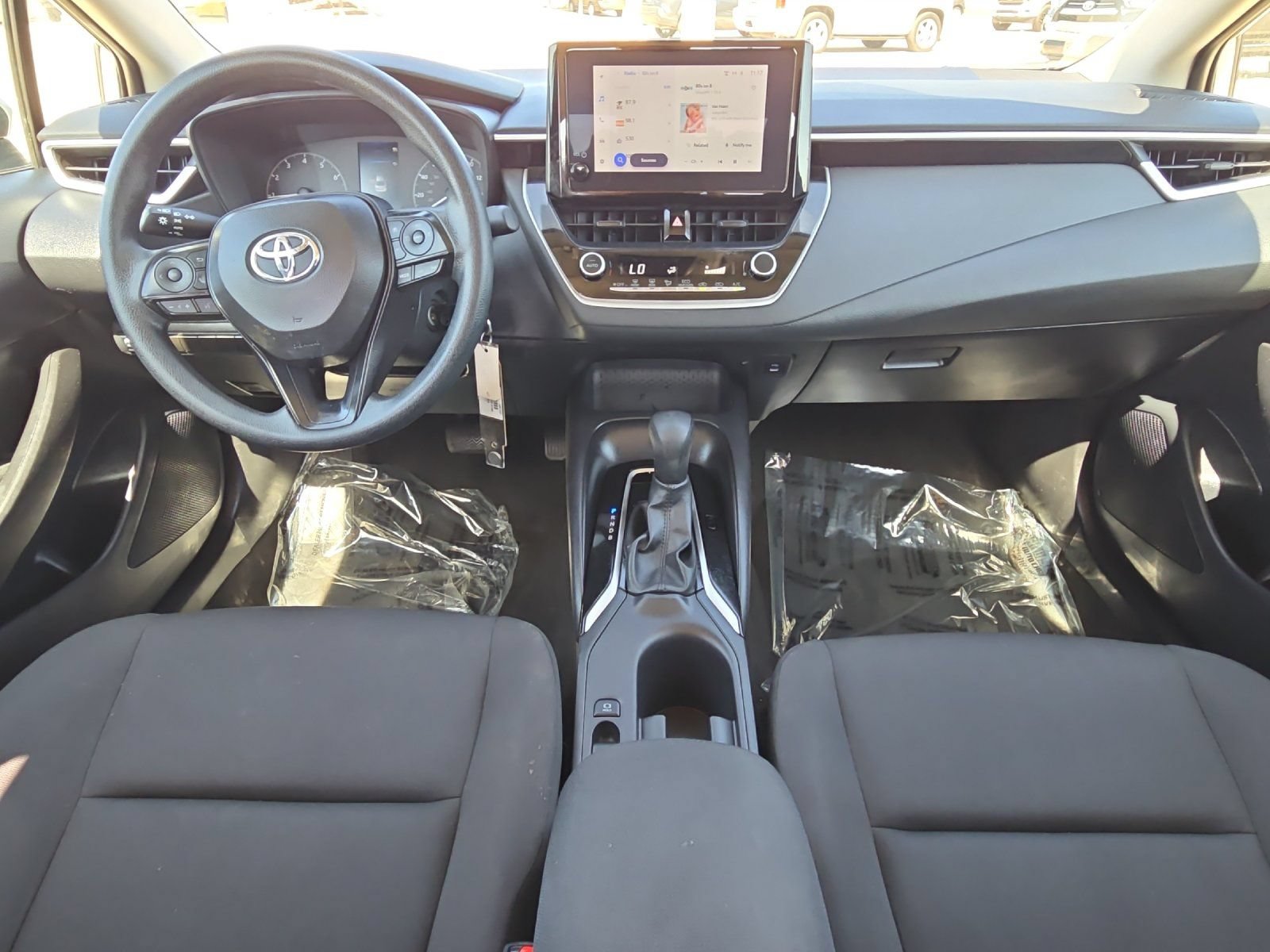 Used 2024 Toyota Corolla LE FWD image 12