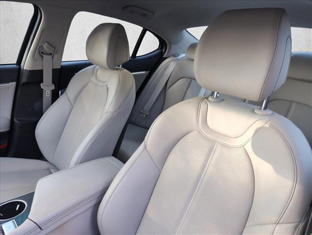 Used 2020 Genesis G70 2.0T image 10