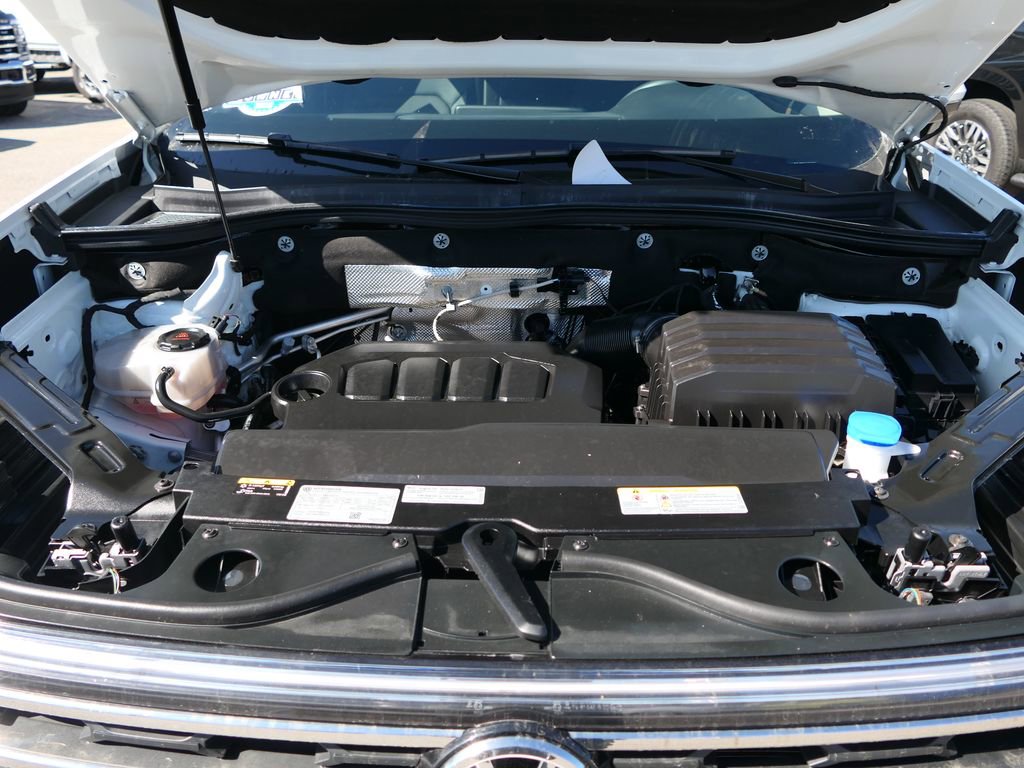 Used 2025 Volkswagen Atlas SE image 26