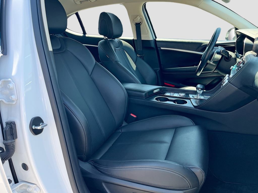 Used 2023 Genesis G70 2.0T AWD/4WD image 28