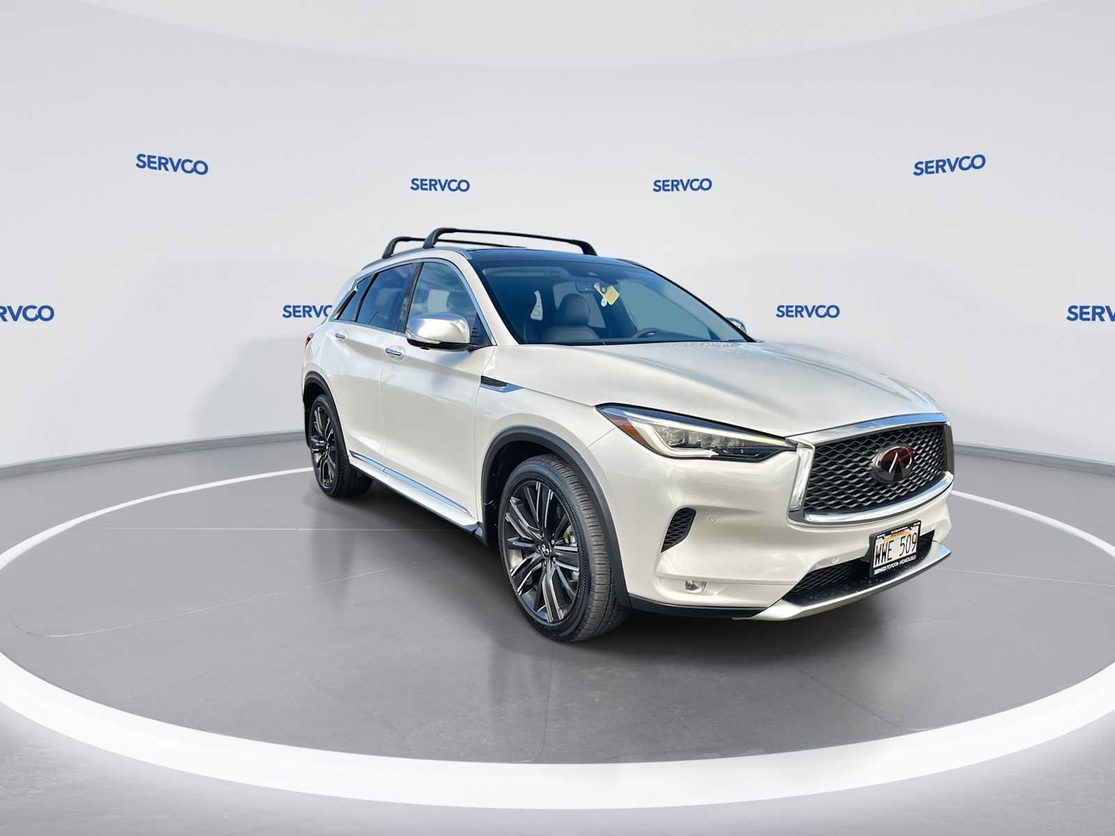 Used 2023 INFINITI QX50 Sensory w/ Accent Package FWD image 2