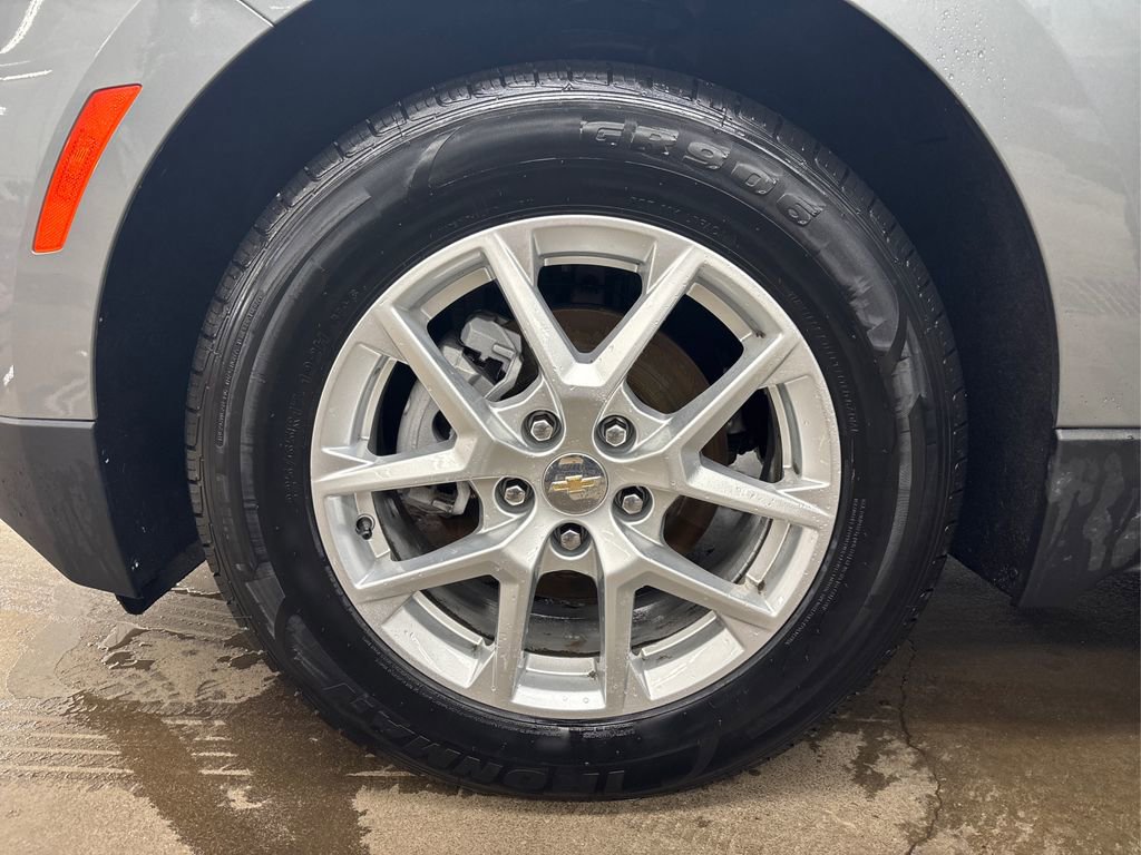 Used 2024 Chevrolet Equinox LT image 12