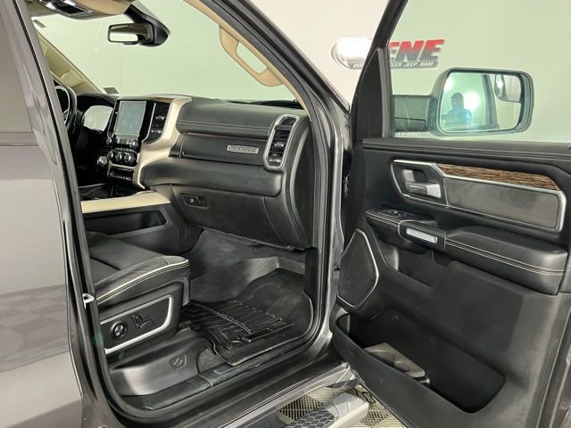 Used 2019 RAM 1500 Laramie image 31