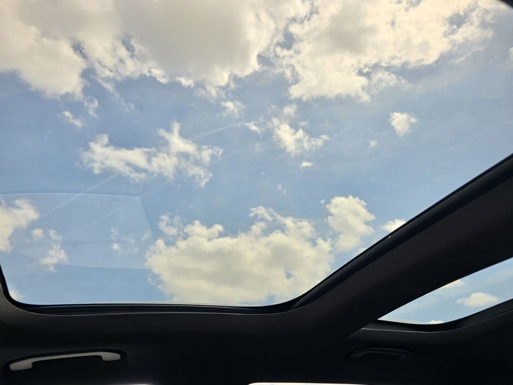 Used 2026 Mercedes-Benz GLB 250 4MATIC image 28