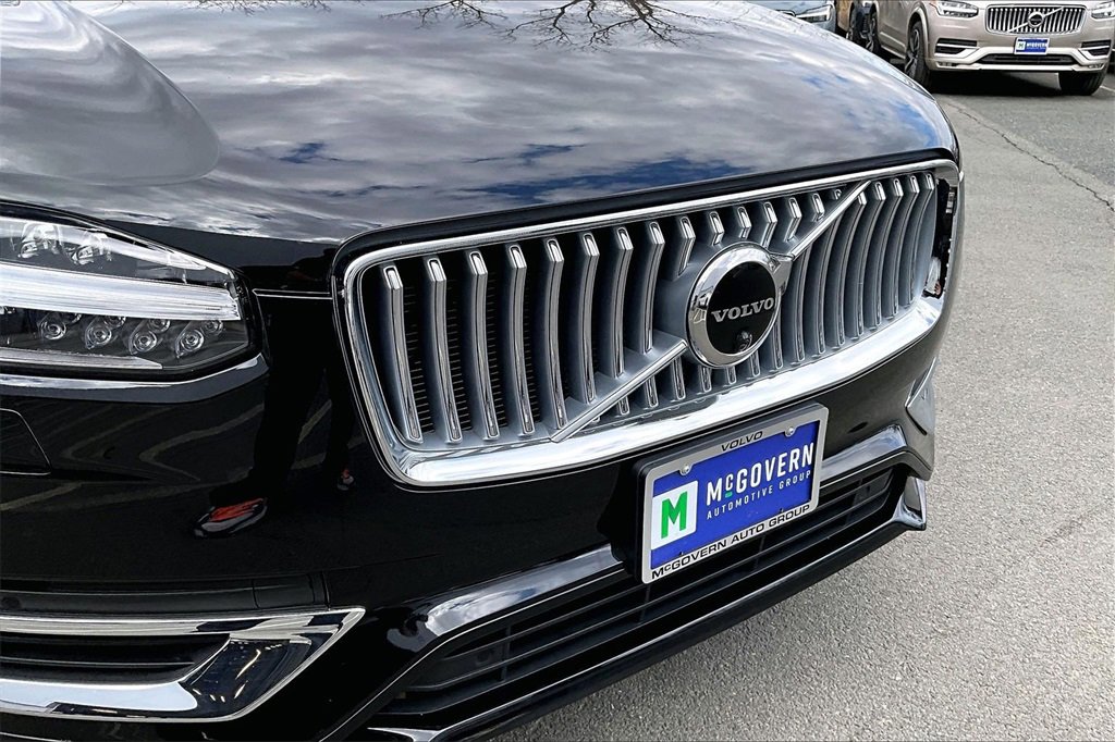 Certified 2023 Volvo XC90 B6 Plus image 33