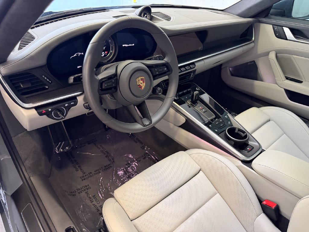 Certified 2025 Porsche 911 Turbo S AWD/4WD image 4