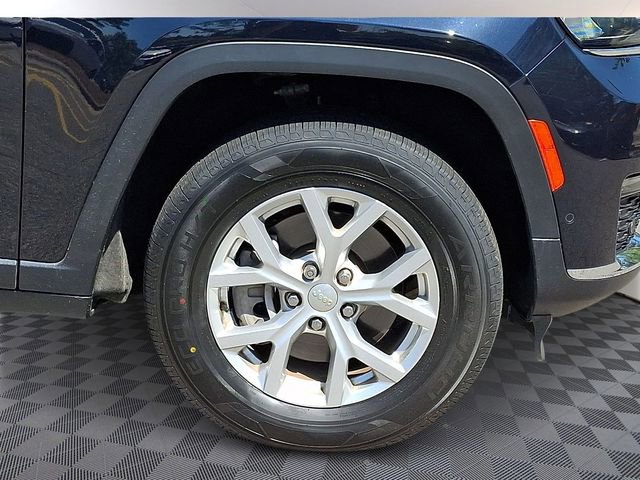 Used 2023 Jeep Grand Cherokee L Limited w/ Luxury Tech Group II AWD/4WD image 9