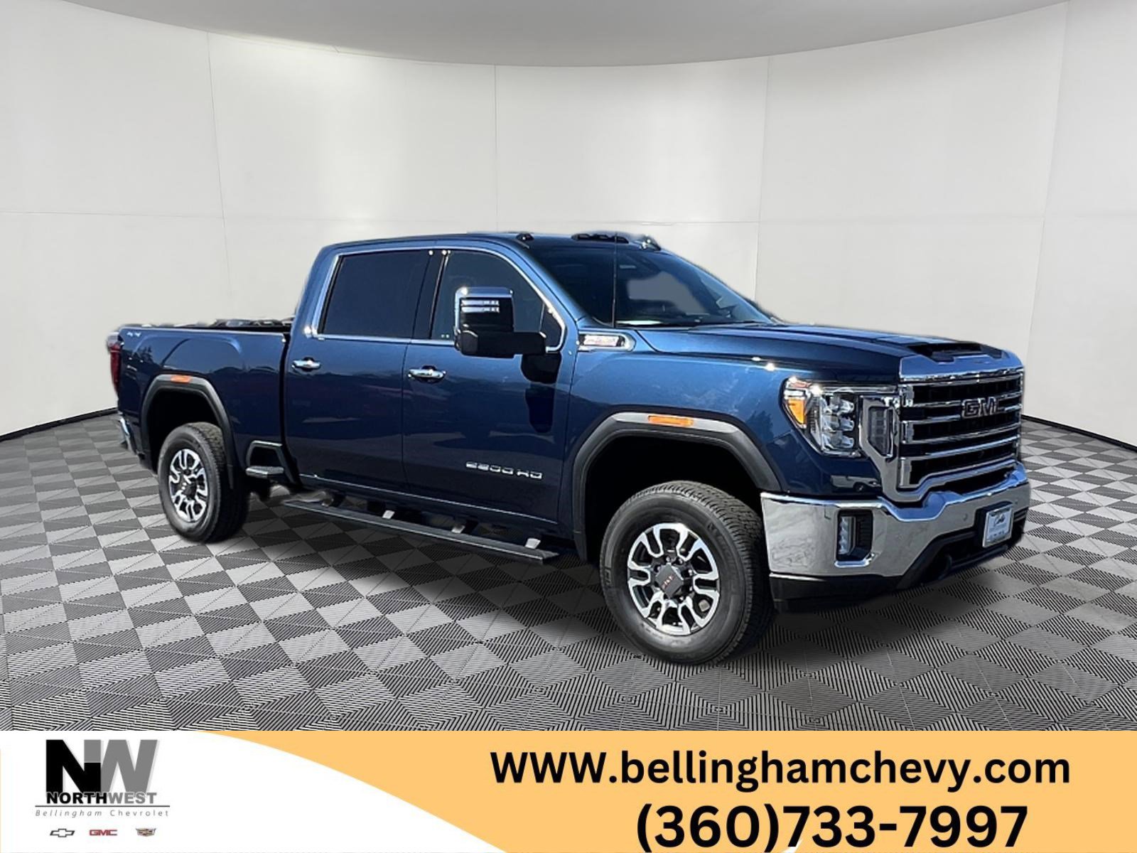 Used 2022 GMC Sierra 2500 SLT w/ SLT Preferred Package AWD/4WD image 1