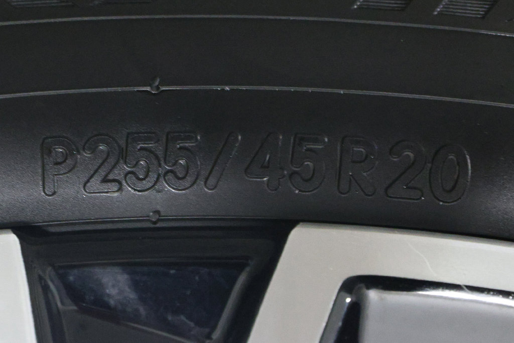 Used 2025 Mitsubishi Outlander AWD image 45