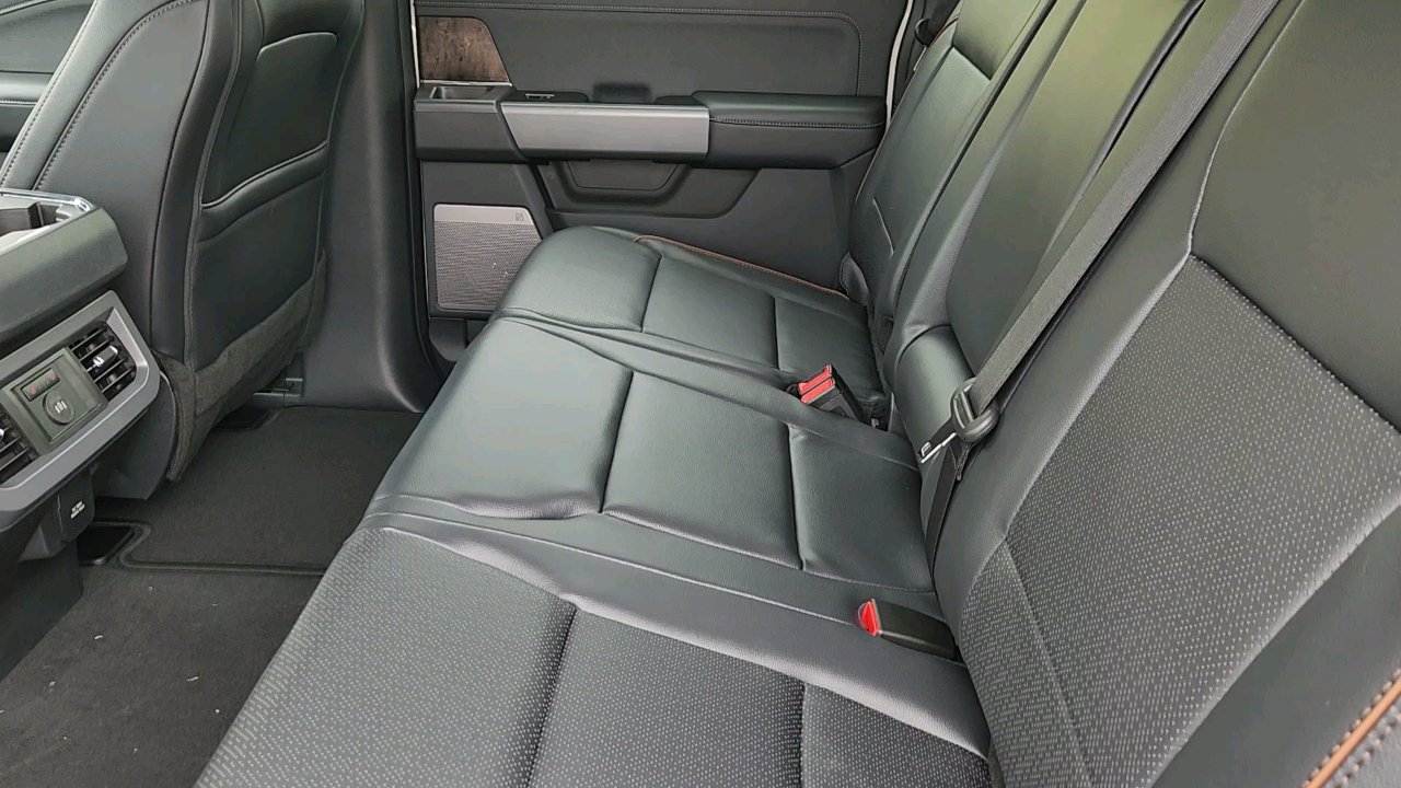 New 2025 Ford F250 Lariat w/ Lariat Ultimate Package image 22