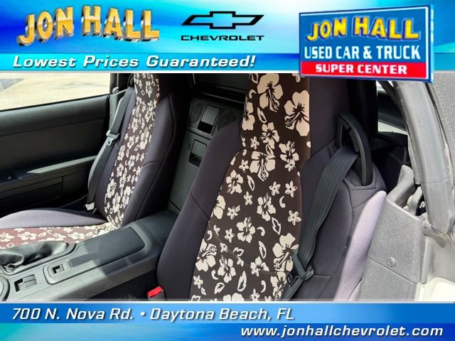 Used 2015 MAZDA MX-5 Miata Sport image 17