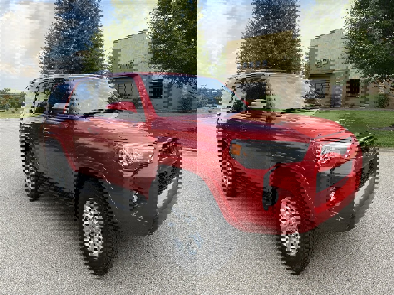 Used 2021 Toyota 4Runner SR5 image 4
