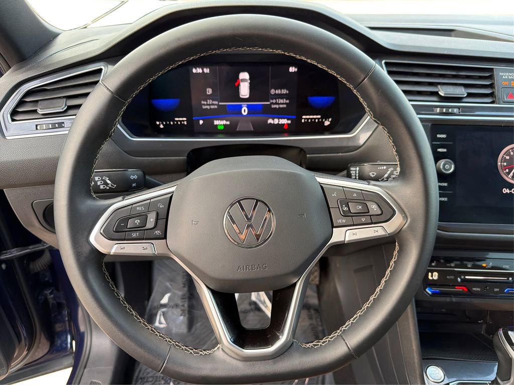 Used 2022 Volkswagen Tiguan SE image 18
