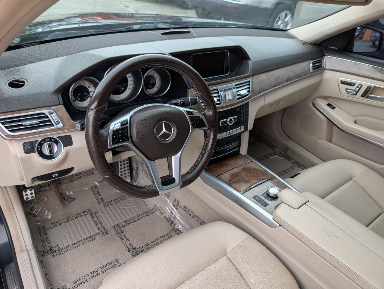 Used 2014 Mercedes-Benz E 350 Sedan image 21
