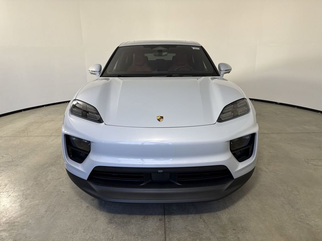 New 2026 Porsche Macan 4 Electric AWD/4WD image 10