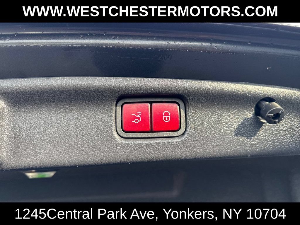 Used 2023 Mercedes-Benz C 43 AMG 4MATIC Sedan image 27