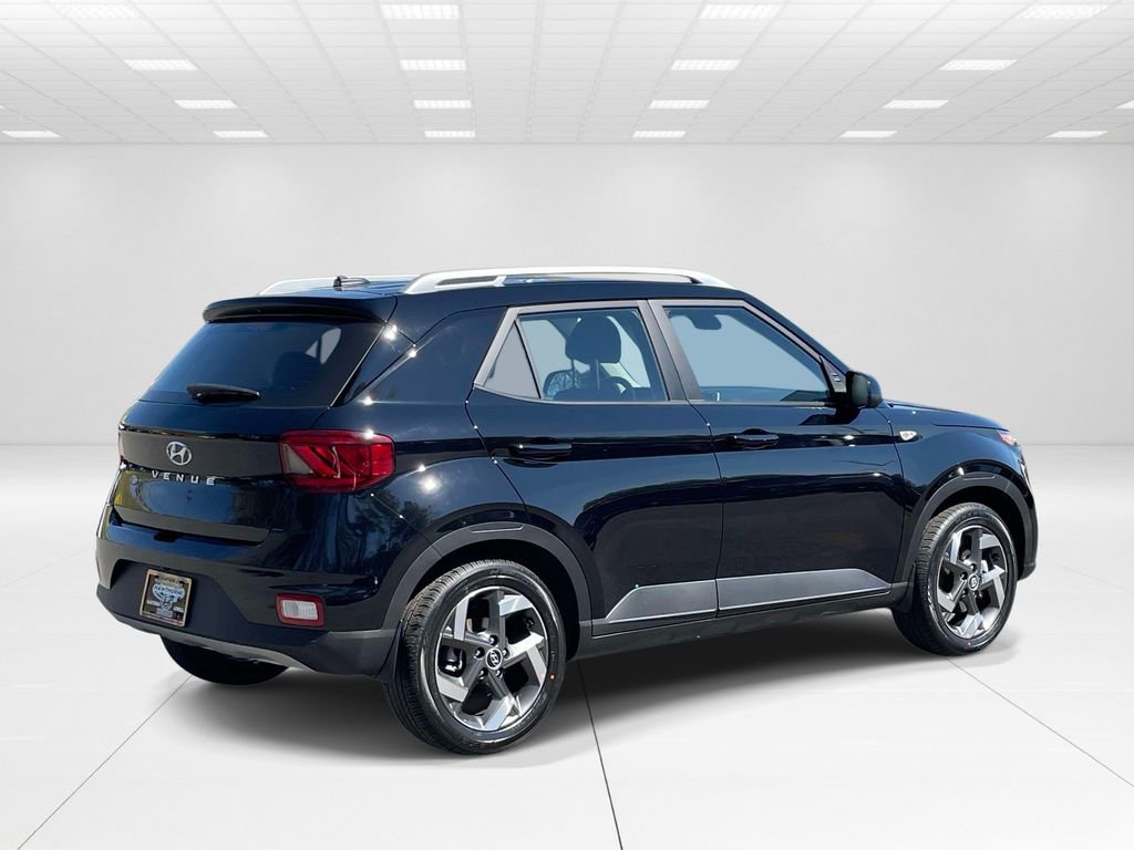 New 2026 Hyundai Venue SEL image 6