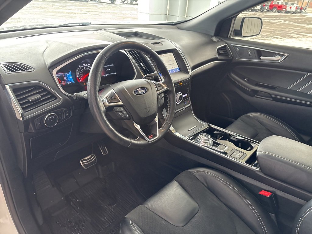 Used 2020 Ford Edge ST w/ Equipment Group 401A image 10