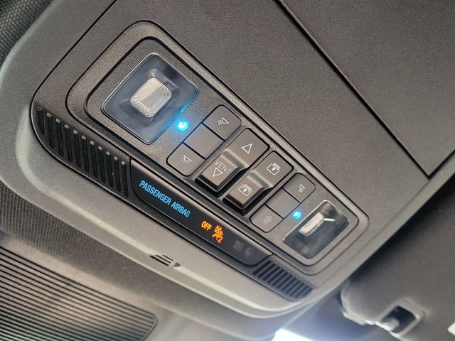 Used 2023 Ford Explorer Platinum w/ Technology Package AWD/4WD image 30