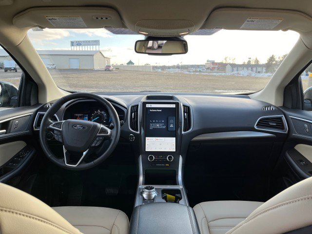 Used 2024 Ford Edge SEL w/ Convenience Package image 26
