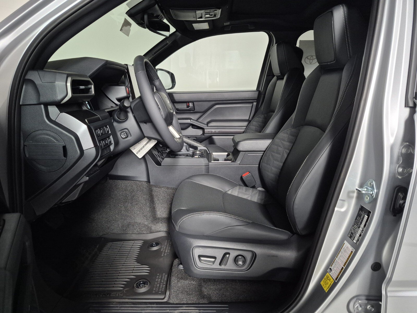 New 2026 Toyota 4Runner Limited AWD/4WD image 15