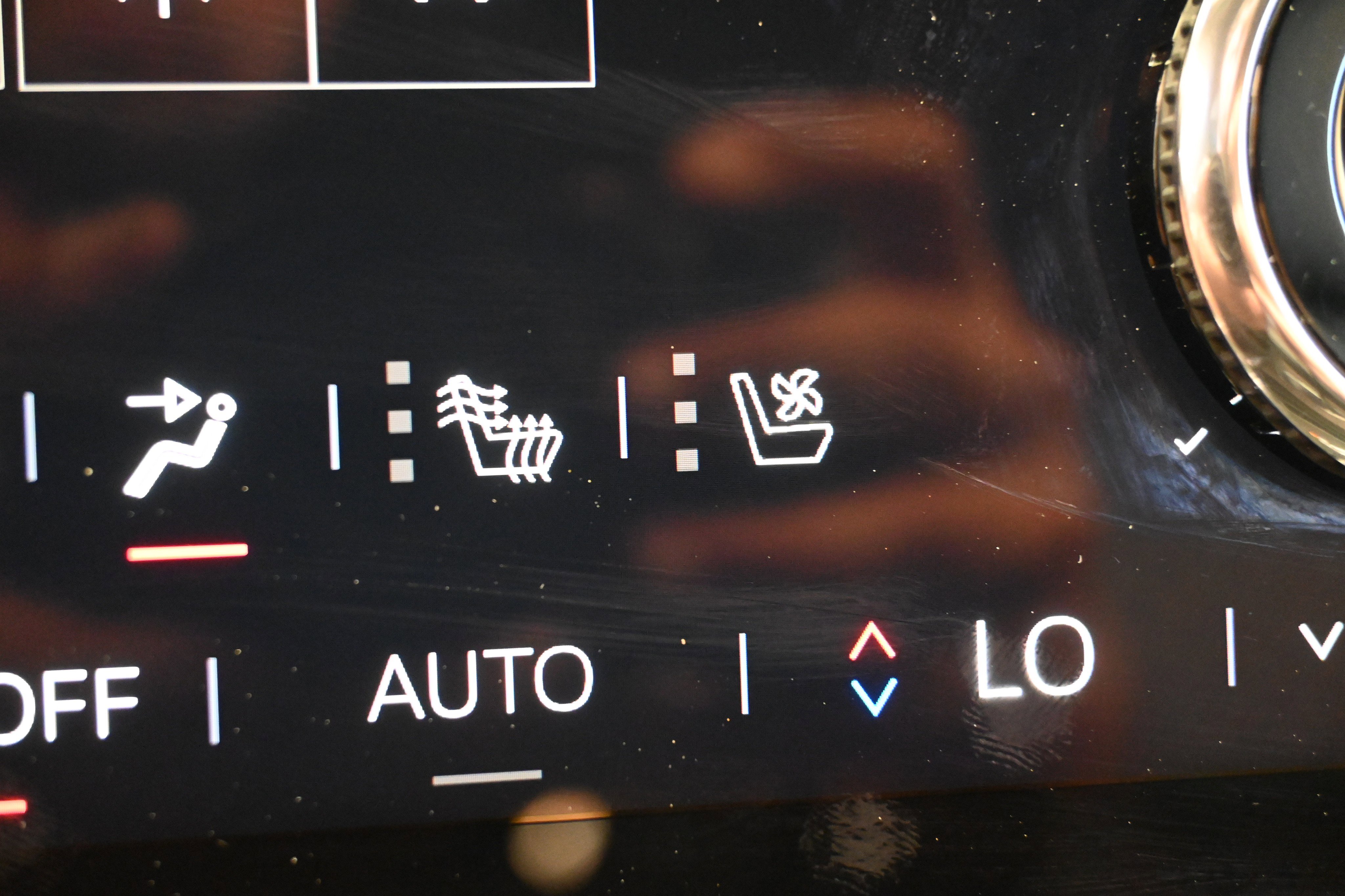Used 2025 GMC Acadia Denali w/ LPO, Floor Liner Package image 34