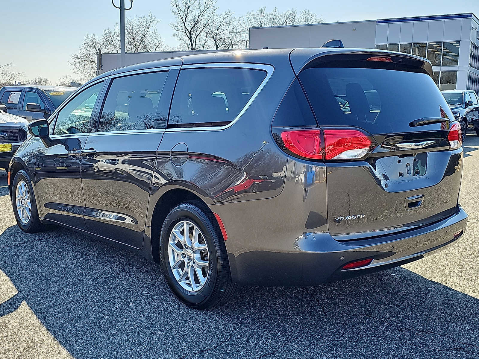 Used 2022 Chrysler Voyager LX w/ Fleet Security Group image 4