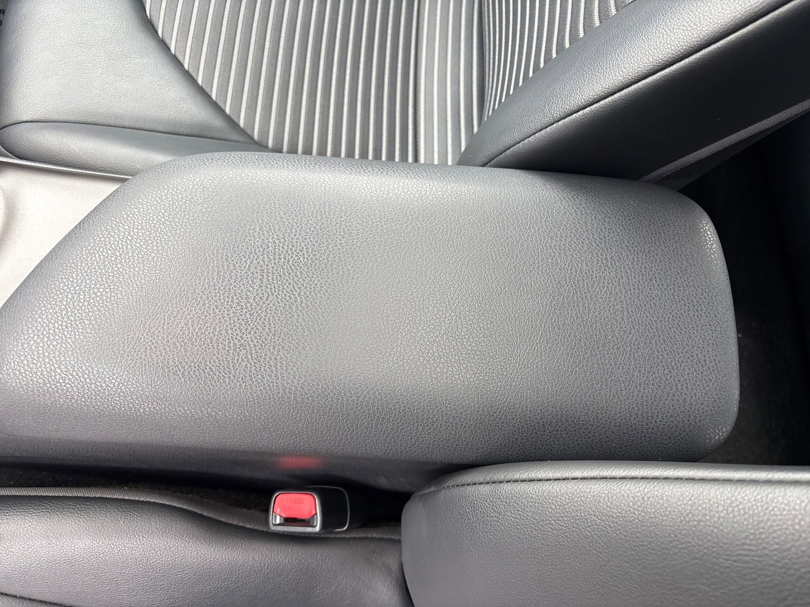 Used 2023 Toyota Camry SE w/ Convenience Package image 26