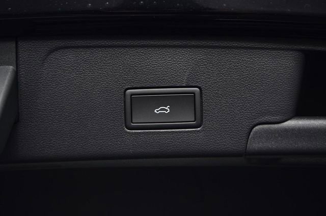 New 2026 Volkswagen Atlas Cross Sport SE image 26