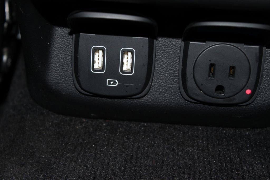 Used 2022 Genesis GV70 3.5T Sport w/ Sport Advanced Package image 31