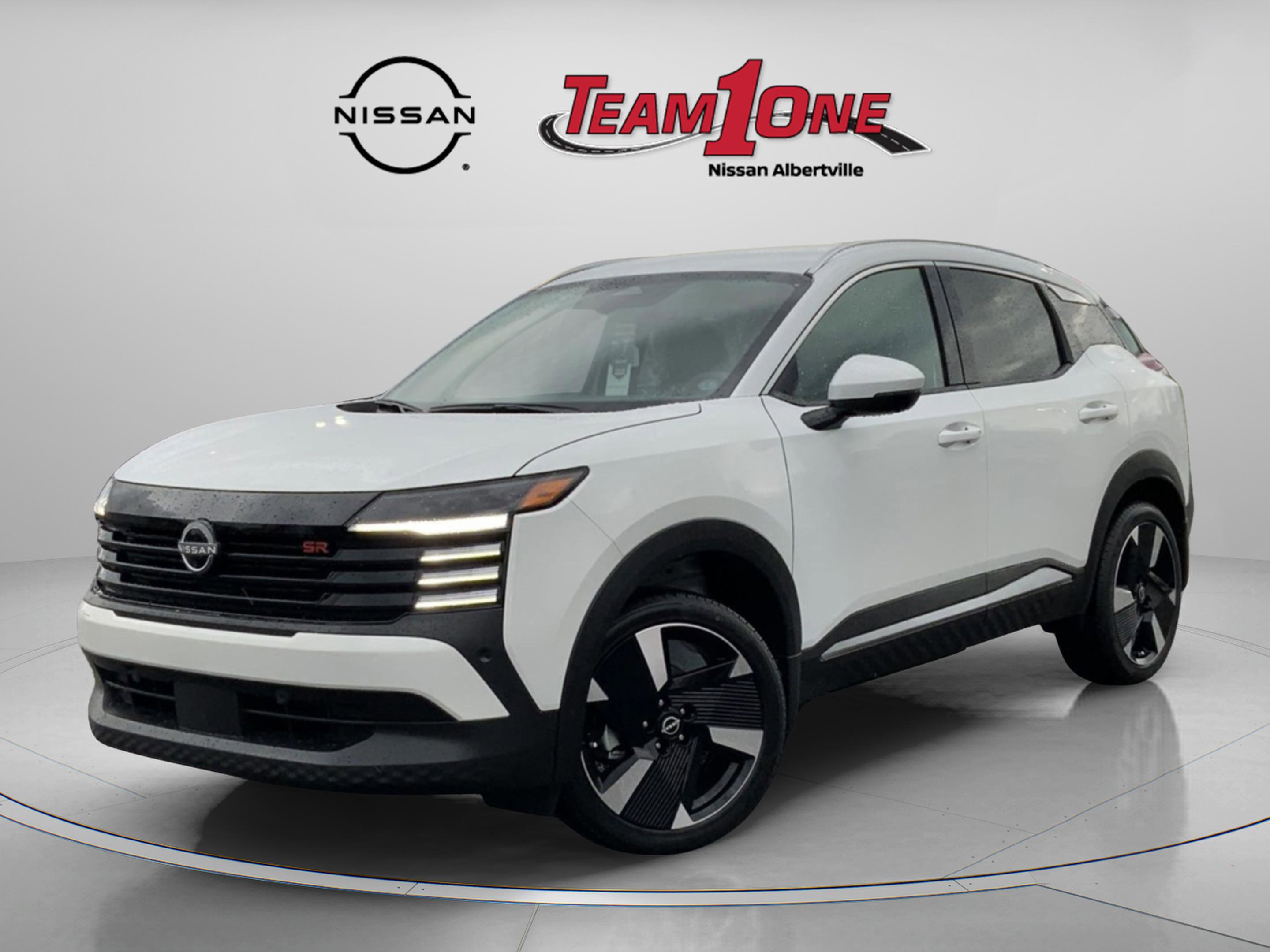 New 2025 Nissan Kicks SR image 2