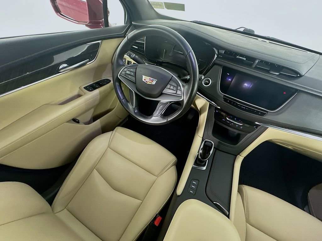 Used 2019 Cadillac XT5 AWD image 9