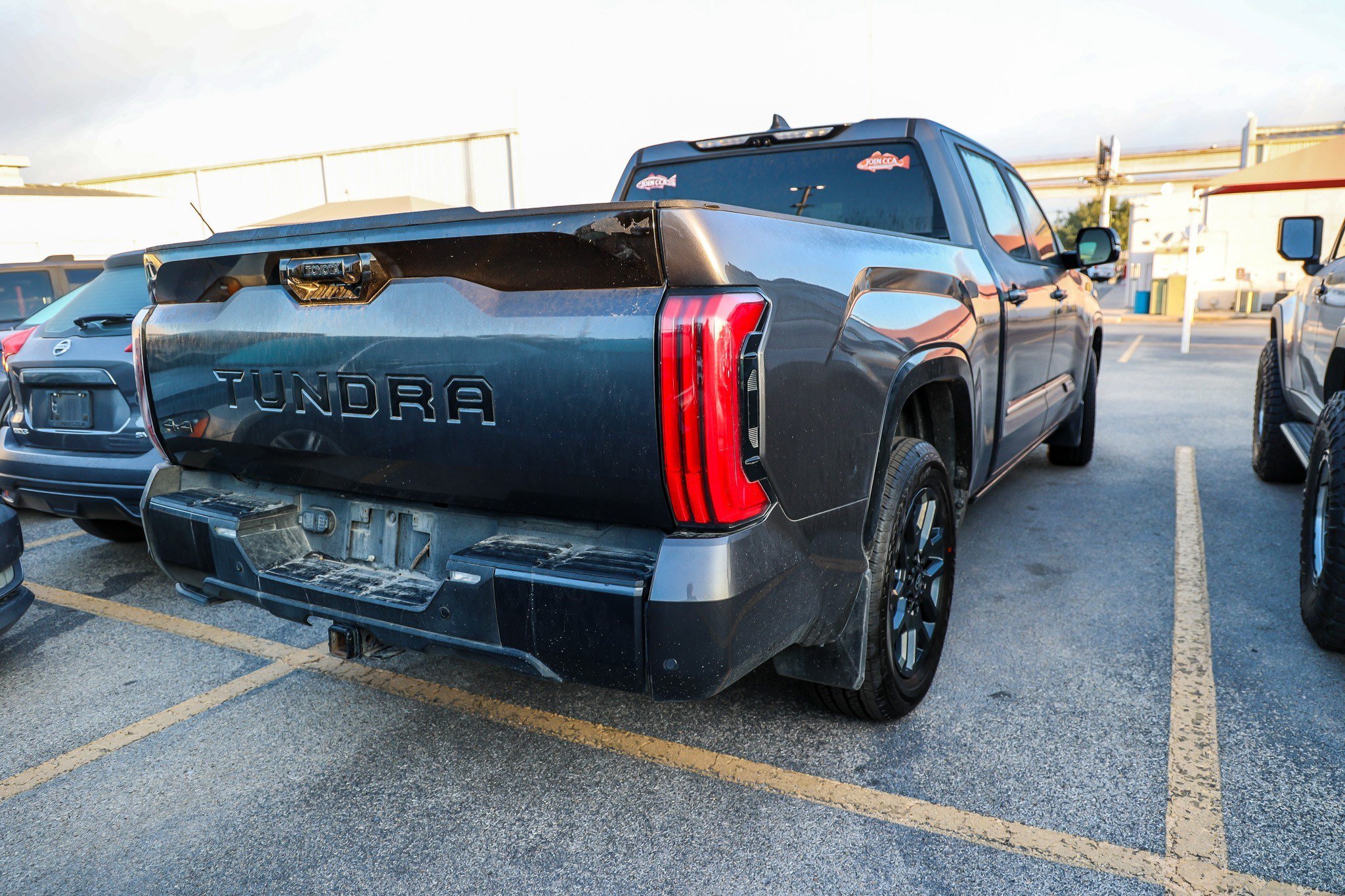 Used 2024 Toyota Tundra Platinum AWD/4WD image 8