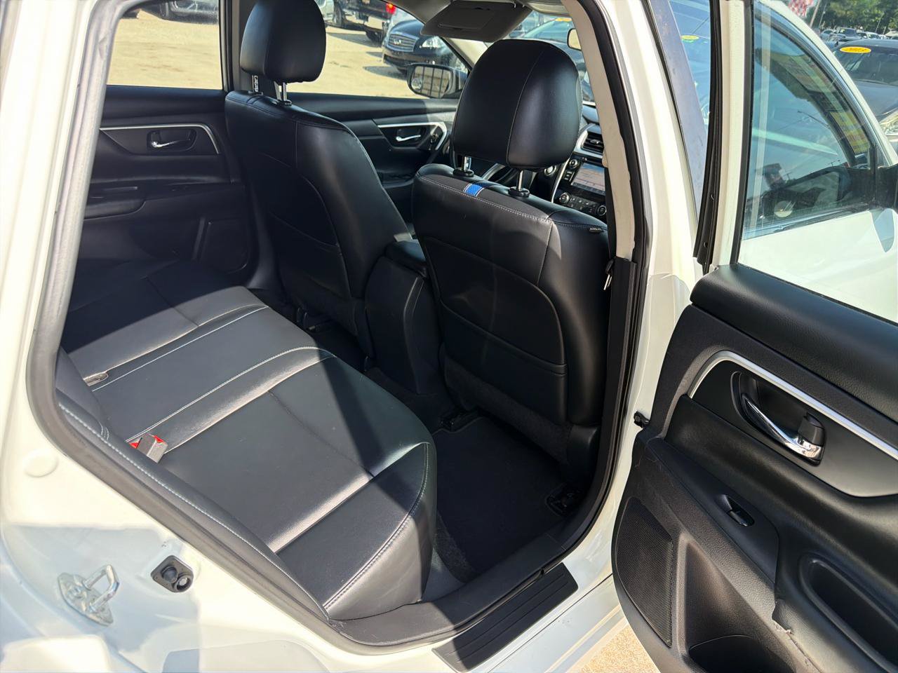 Used 2018 Nissan Altima 2.5 SR w/ SR Midnight Edition FWD image 22
