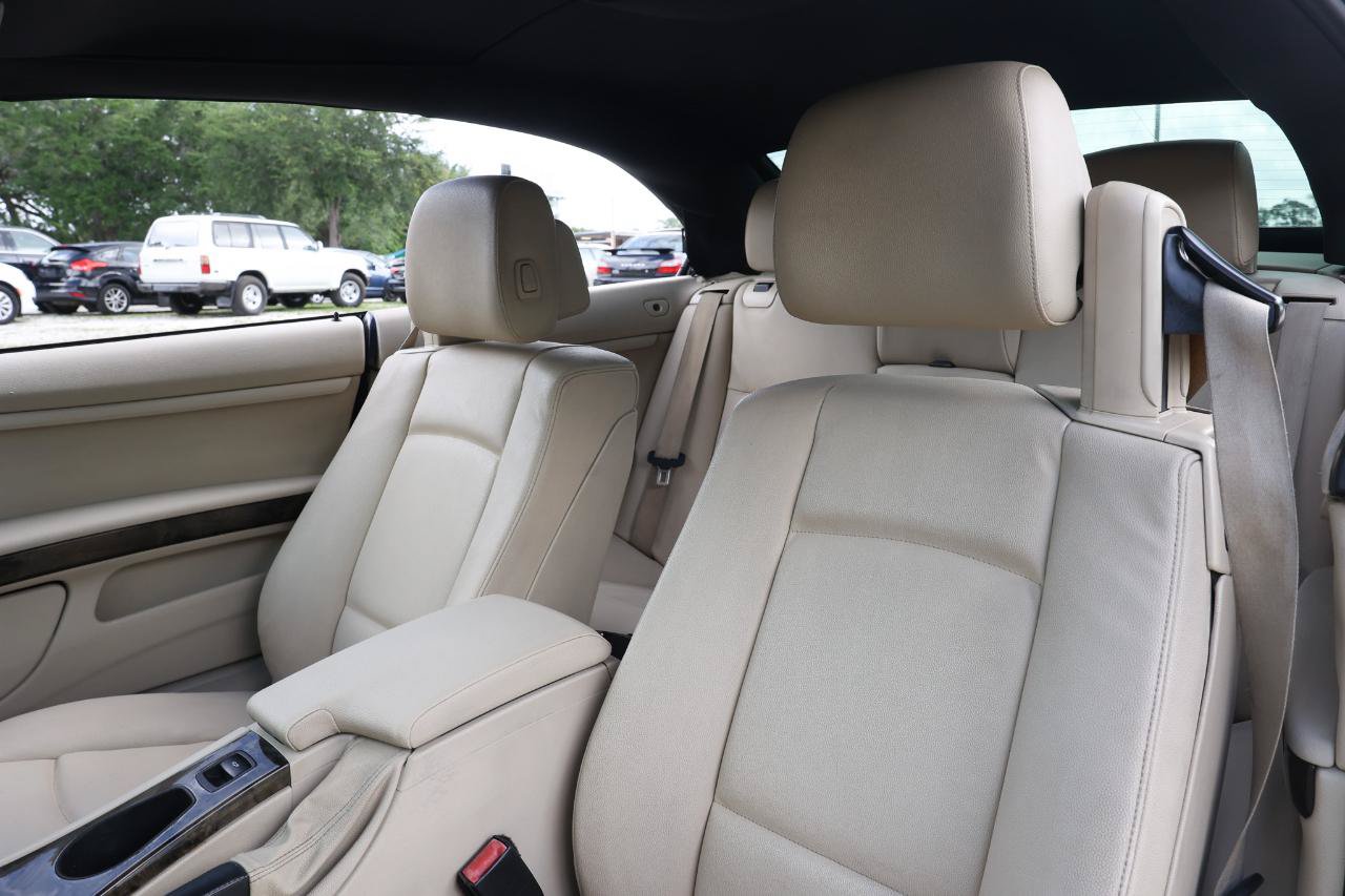 Used 2009 BMW 328i Convertible RWD image 6
