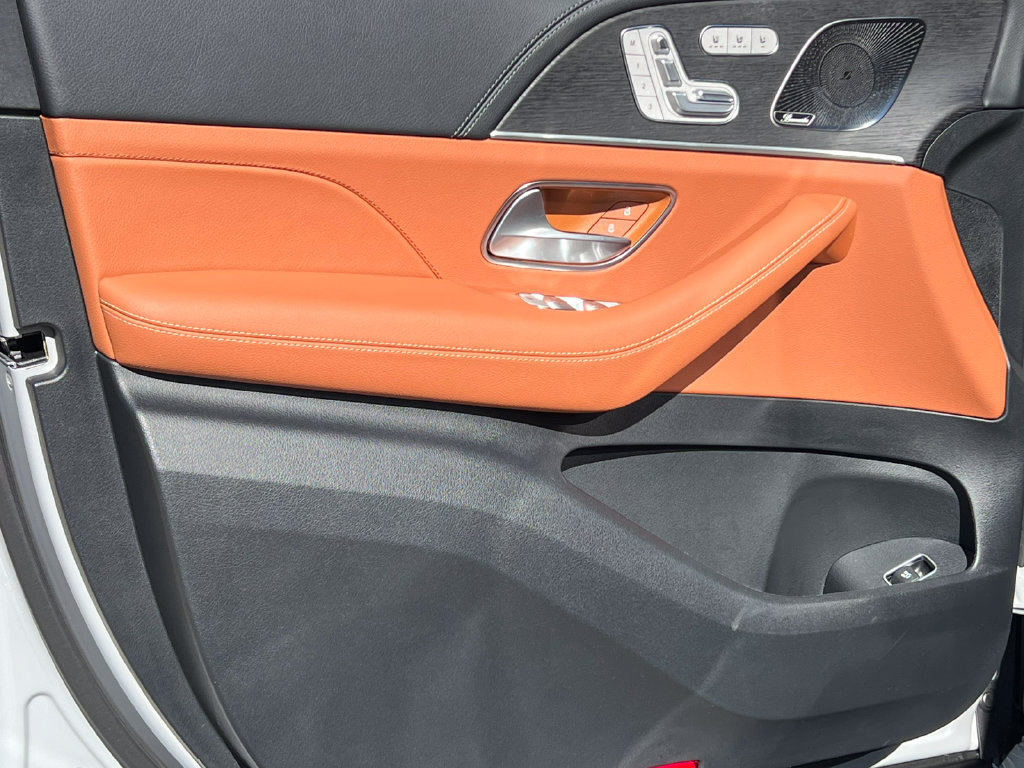 New 2027 Mercedes-Benz GLS 450 4MATIC image 16