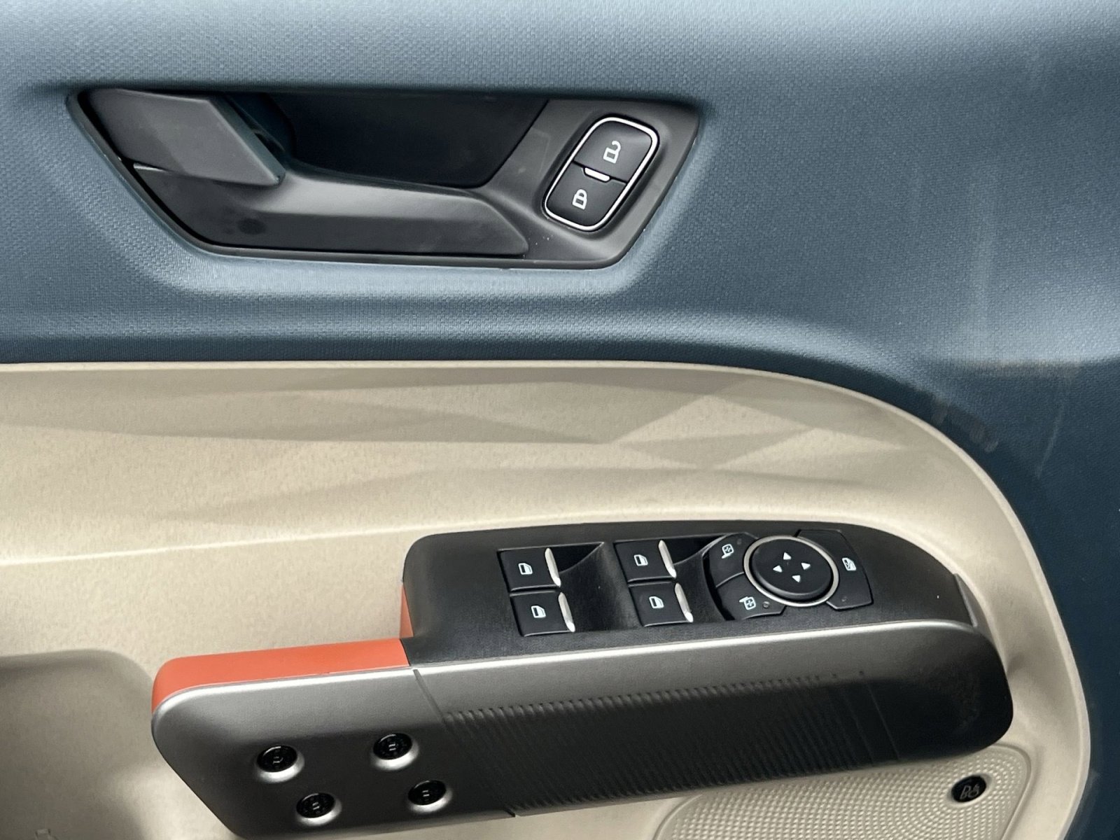 New 2025 Ford Maverick Lariat w/ 4K Tow Package image 15