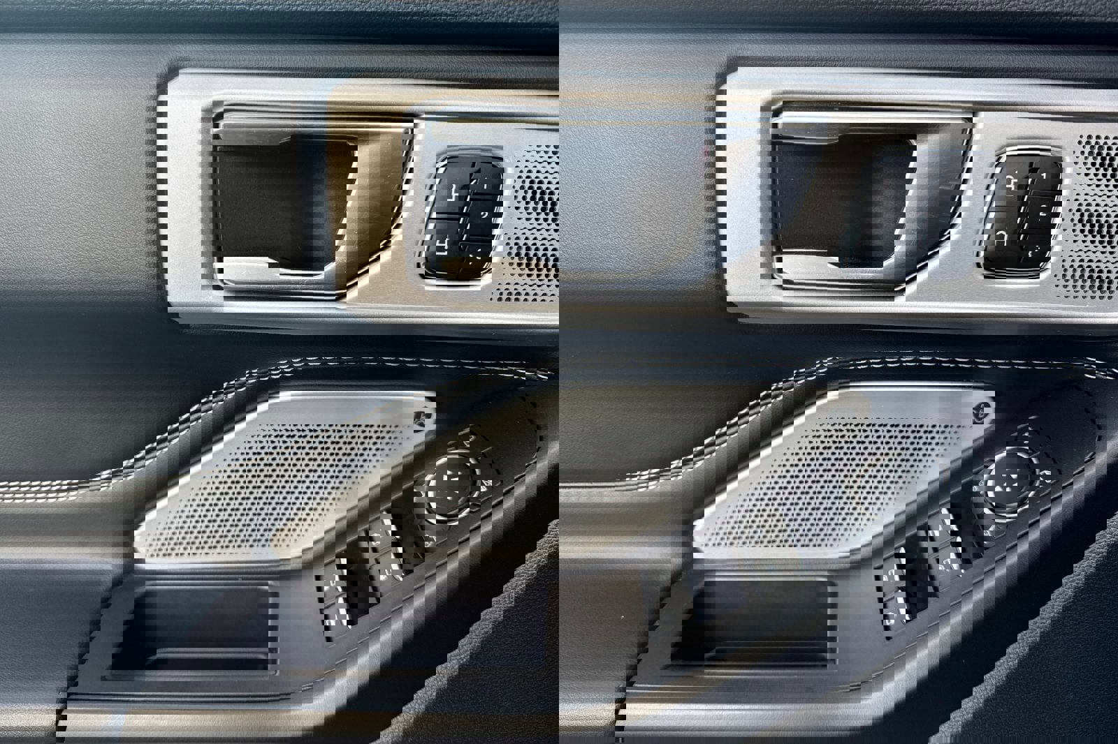 Used 2020 Ford Explorer ST w/ Premium Technology Package image 12